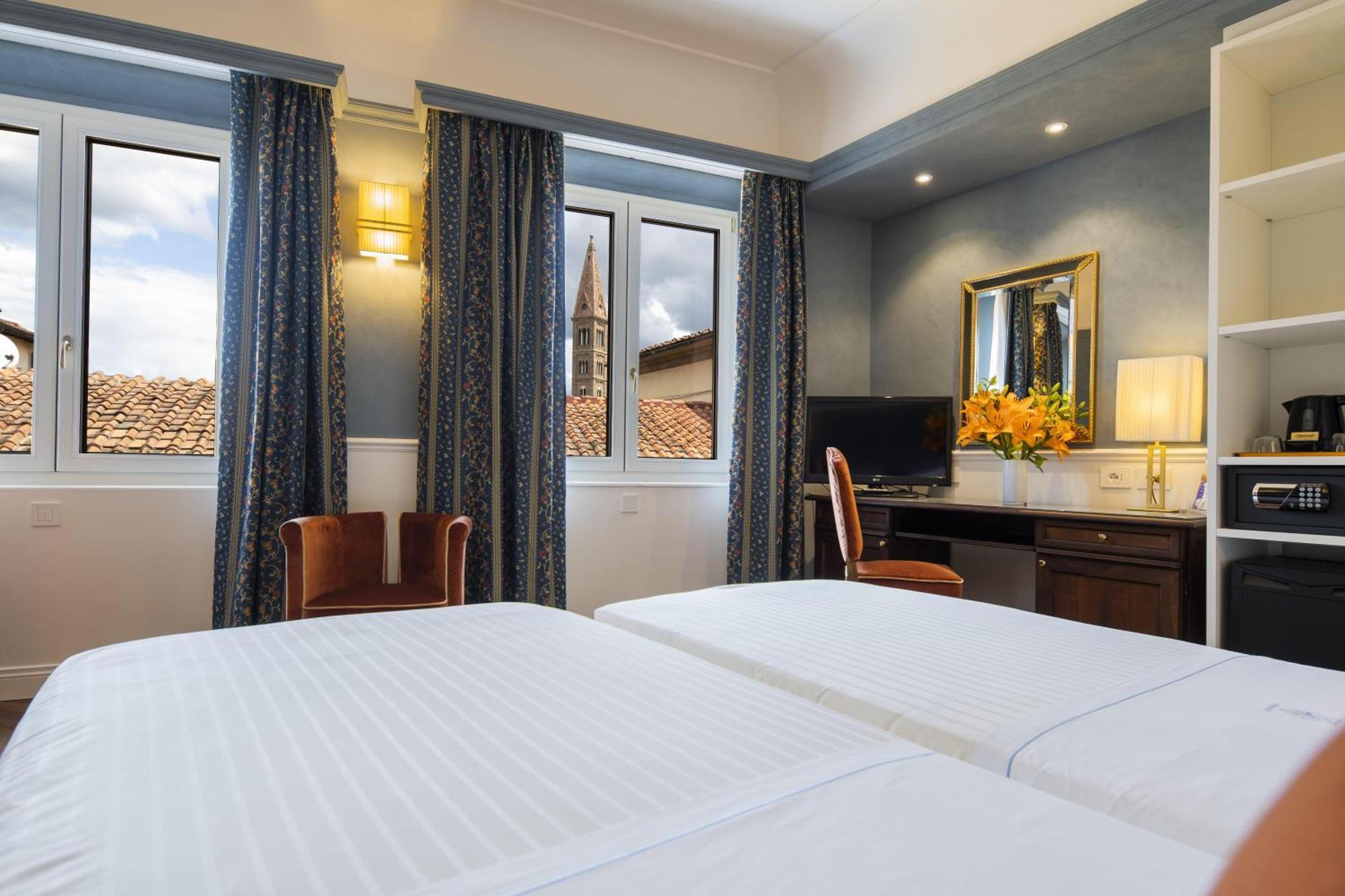 Rivoli Boutique Hotel 4*